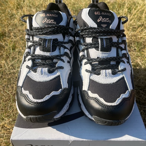 ASICS Gel Nandi 360. Black and White. Women’s size 6.5. - Picture 4 of 5